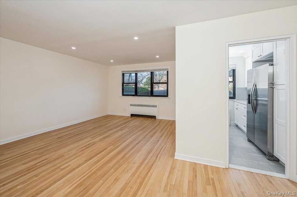 Photo of 154 Martling Avenue #G3, Tarrytown, NY 10591 (MLS # 938976)