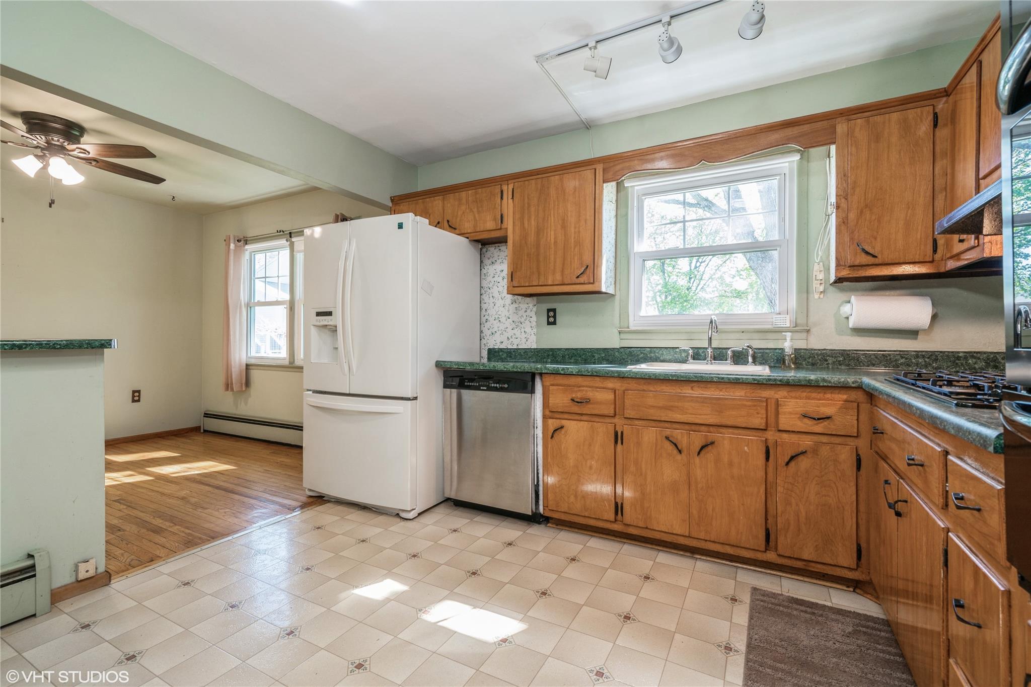 2 Douglas Court, Washingtonville, New York image 6