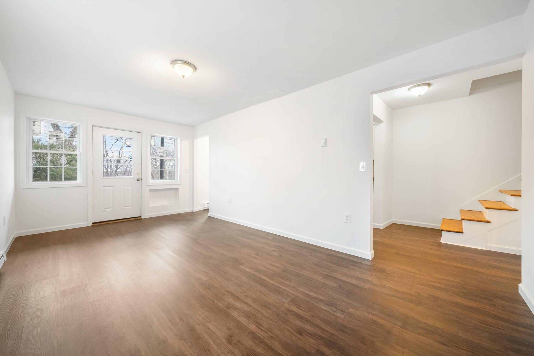 616 Woodland Hills Road, White Plains, New York image 10