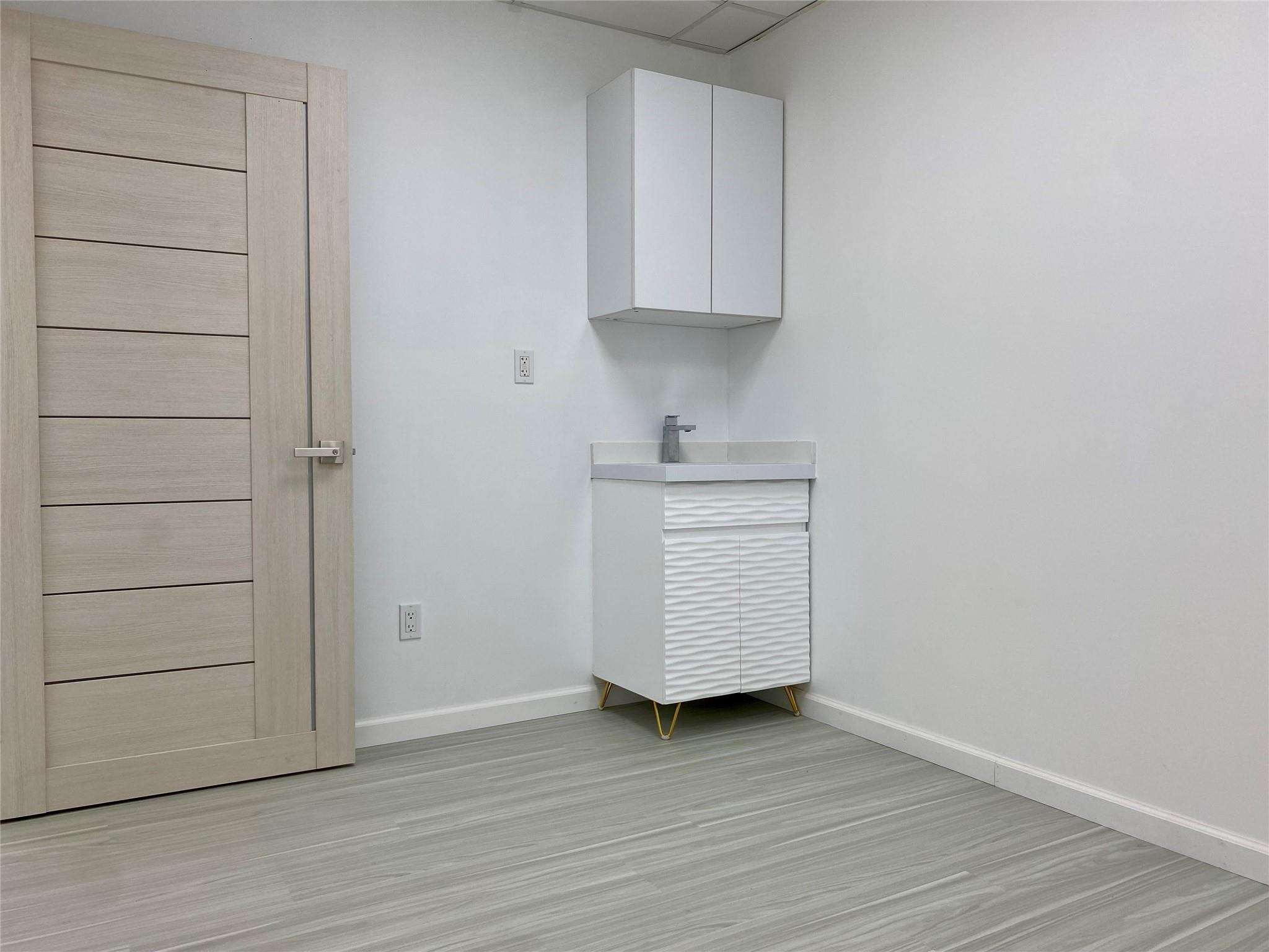 134-43 Maple Ave C1B