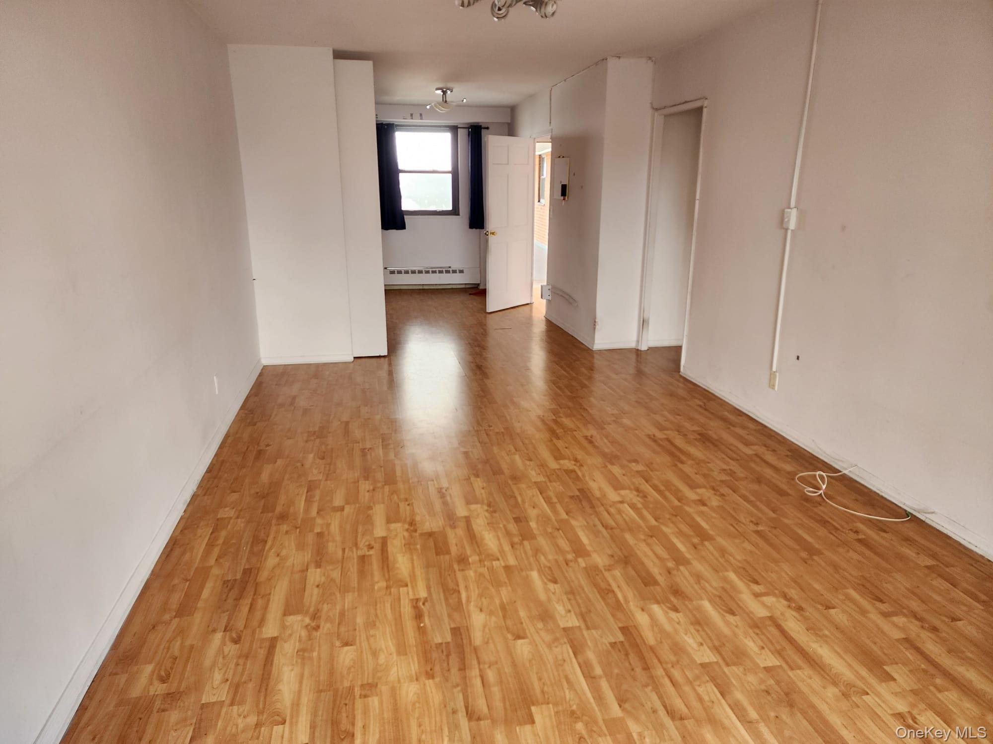 61-35 98th Street N 11B