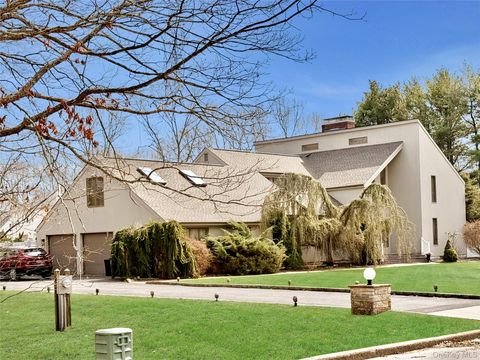 Homes For Sale - 19 Carmen View Drive<br/> Suffolk County, Shirley, NY 11967