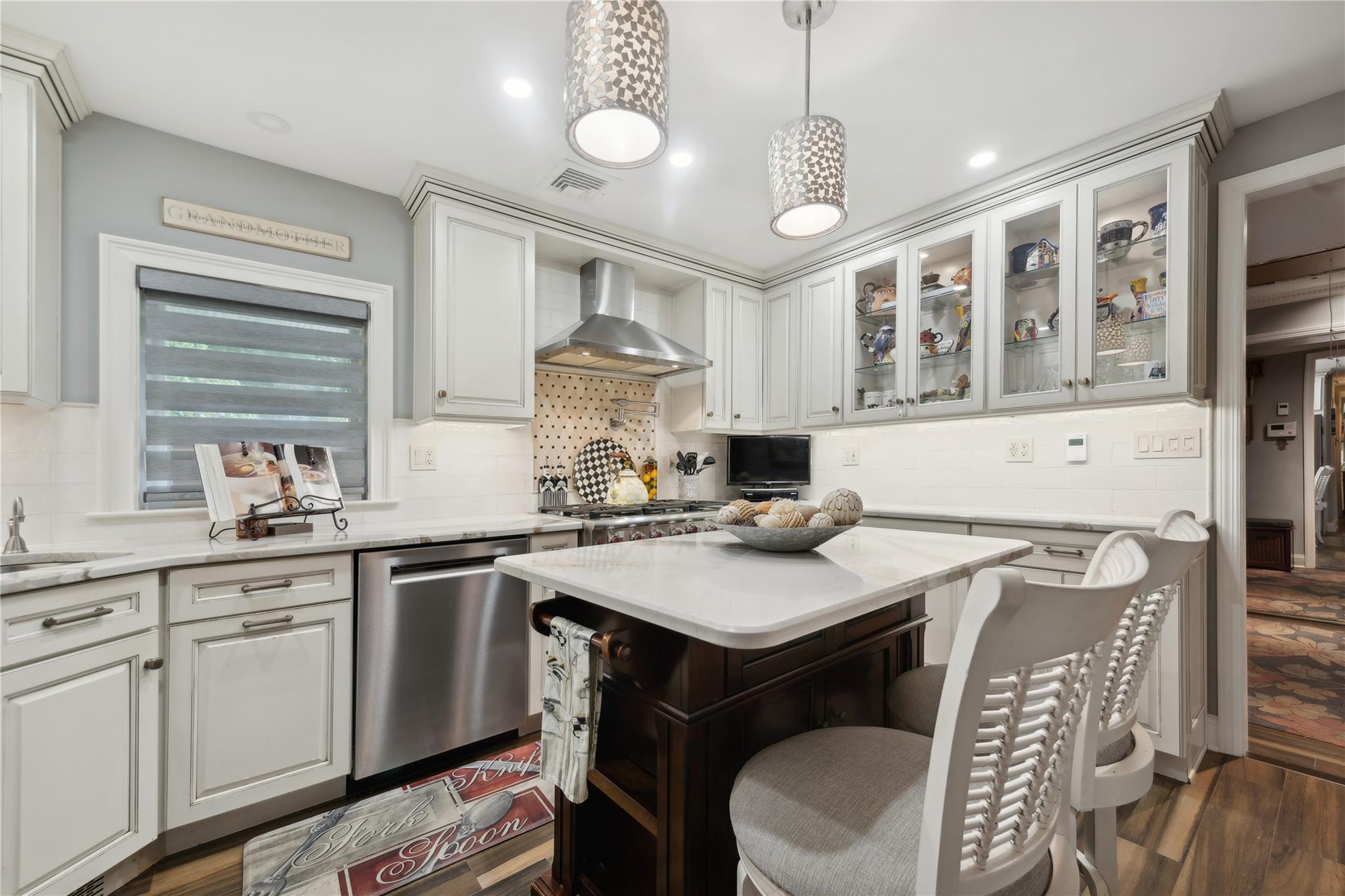 260 Water Lane, Wantagh, New York image 7