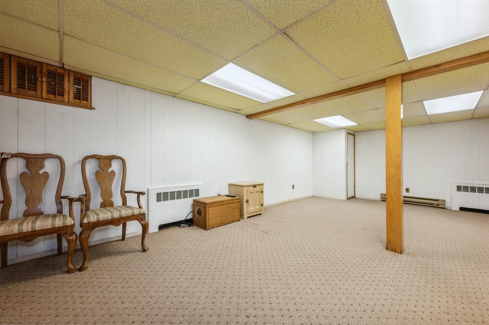 3574 Sarah Drive, Wantagh, New York image 17