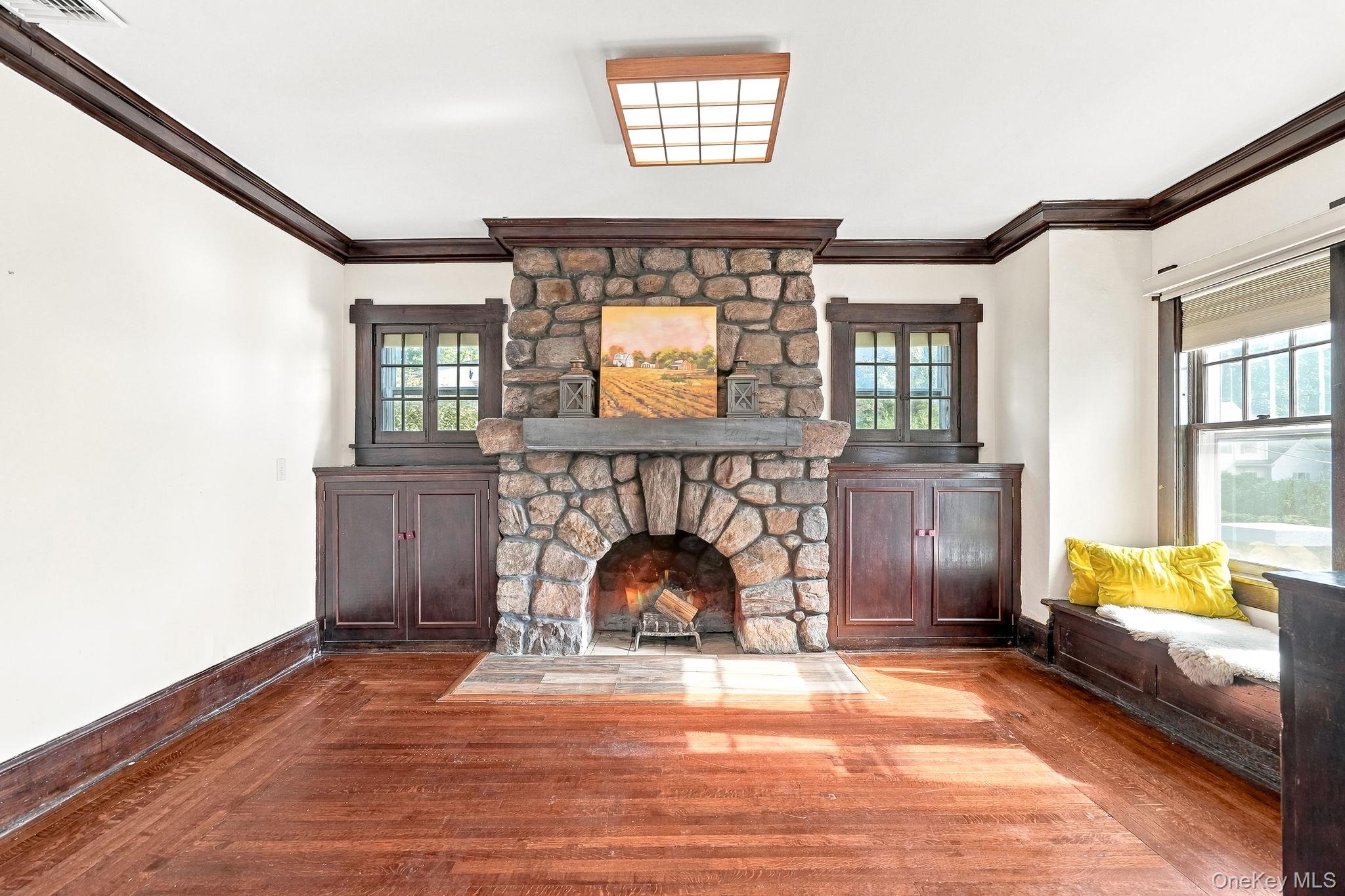 1239 Post Road