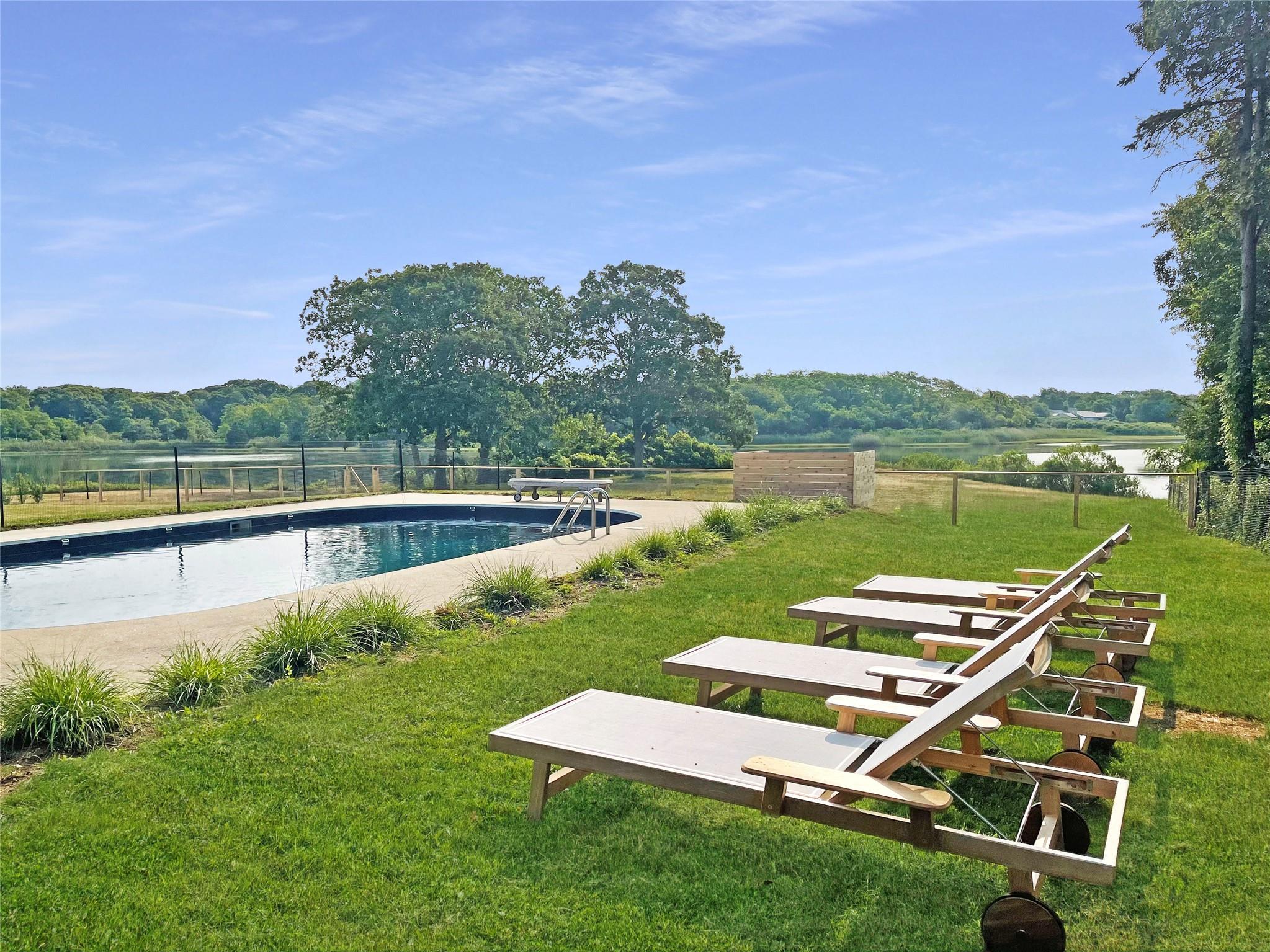 13 Tarkettle Road, Shelter Island, New York image 11