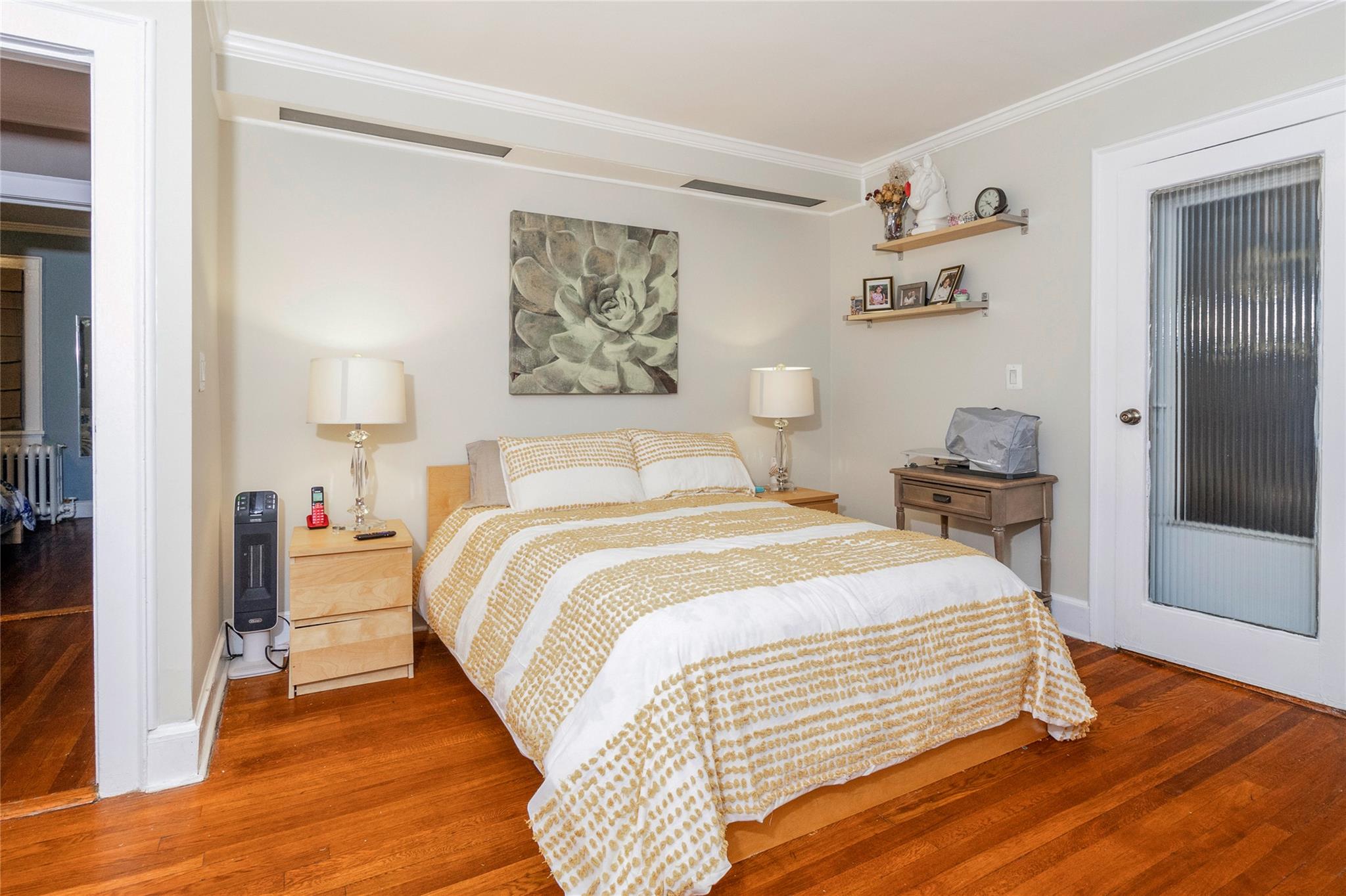 White Plains, New York 10603, United States, 3 Bedrooms Bedrooms, ,3 BathroomsBathrooms,Residential,Pending,25380