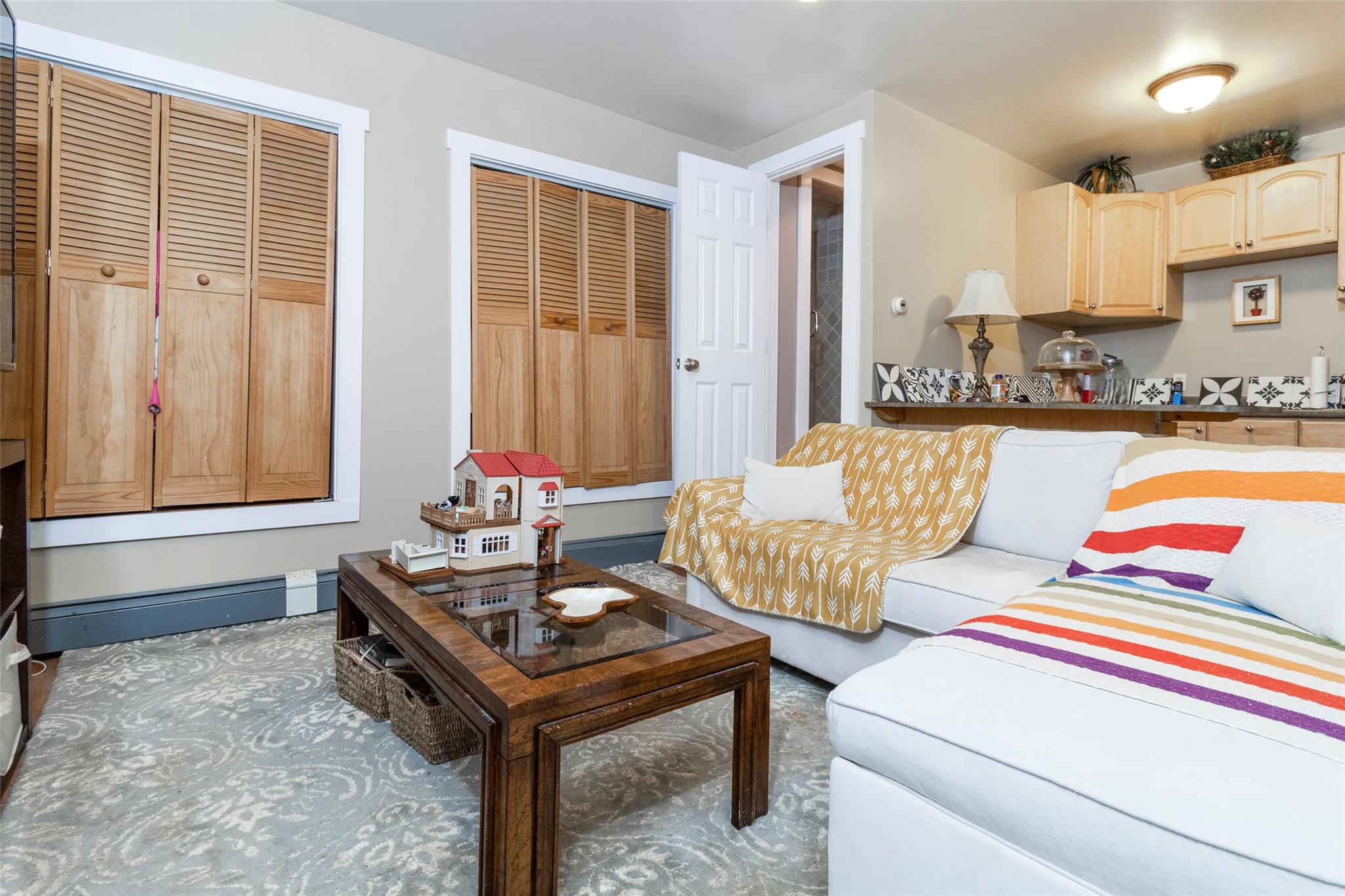 White Plains, New York 10603, United States, 3 Bedrooms Bedrooms, ,3 BathroomsBathrooms,Residential,Pending,25380