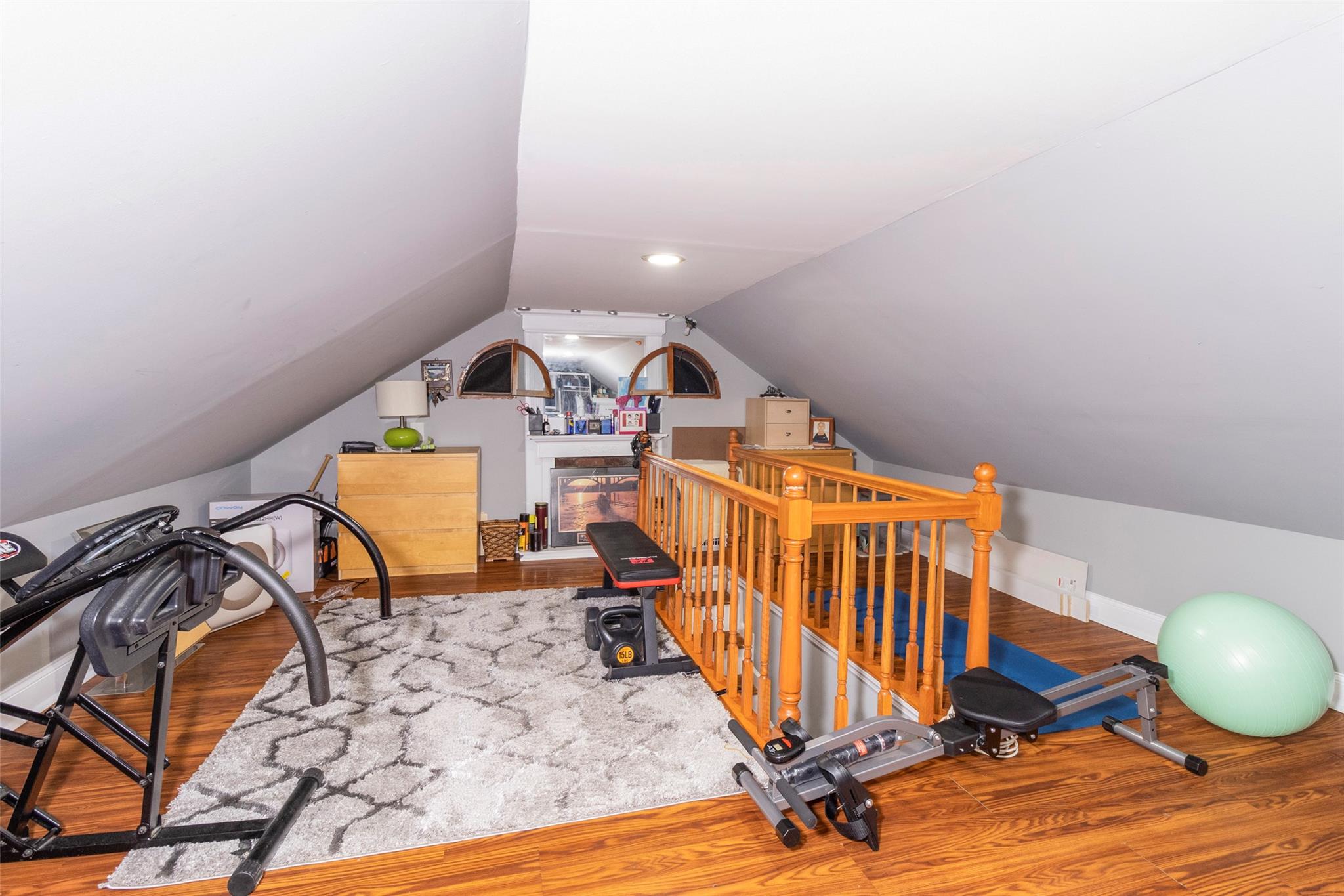 White Plains, New York 10603, United States, 3 Bedrooms Bedrooms, ,3 BathroomsBathrooms,Residential,Pending,25380