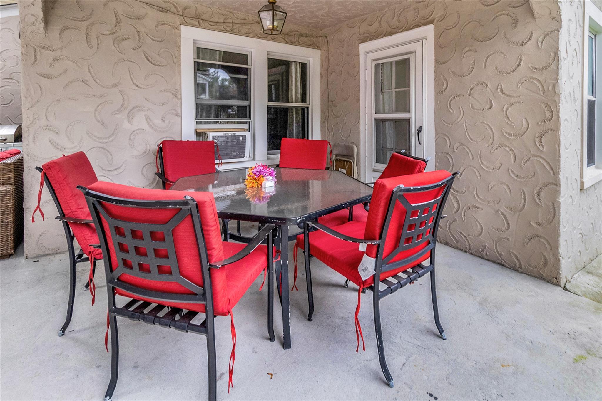 White Plains, New York 10603, United States, 3 Bedrooms Bedrooms, ,3 BathroomsBathrooms,Residential,Pending,25380