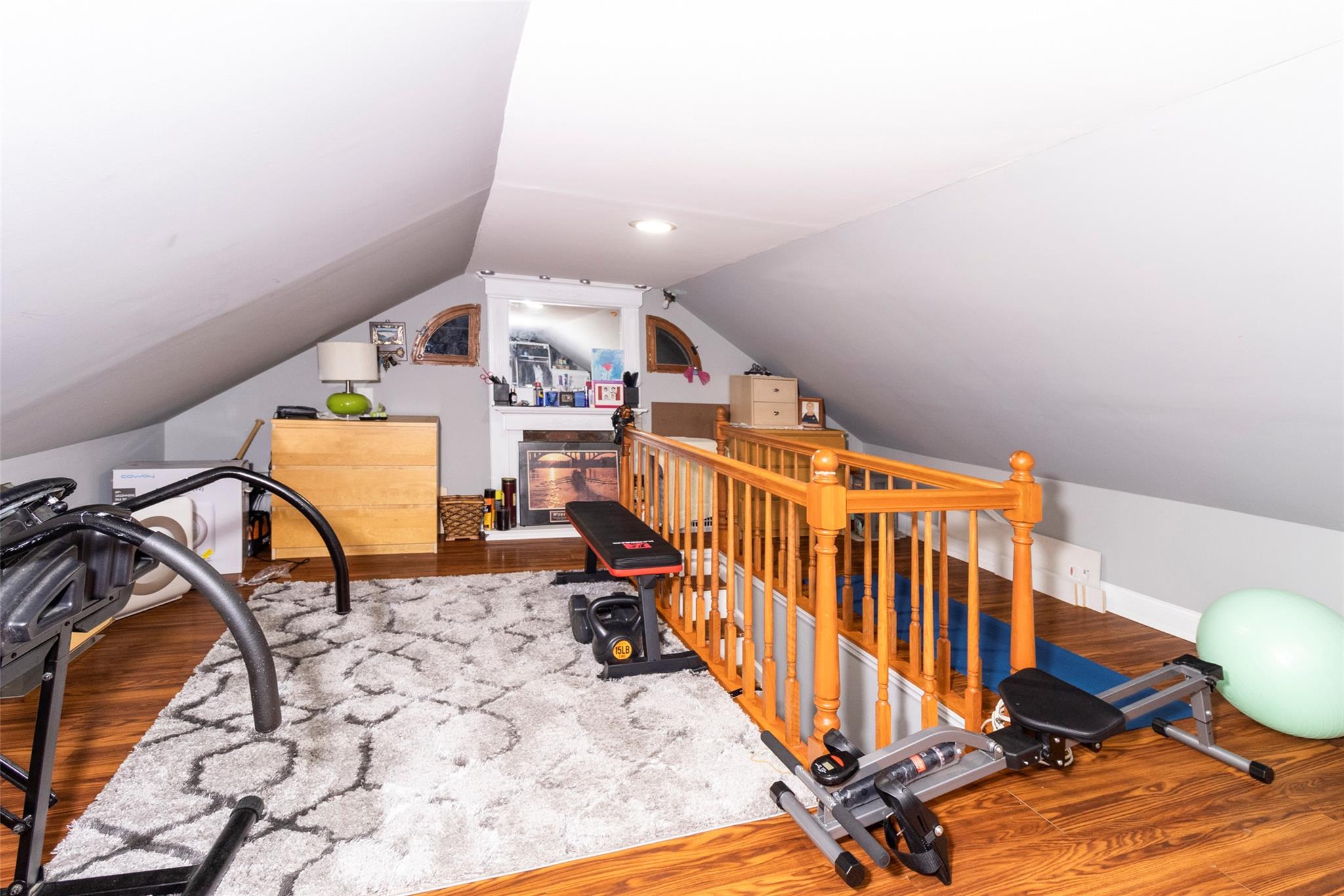 White Plains, New York 10603, United States, 3 Bedrooms Bedrooms, ,3 BathroomsBathrooms,Residential,Pending,25380