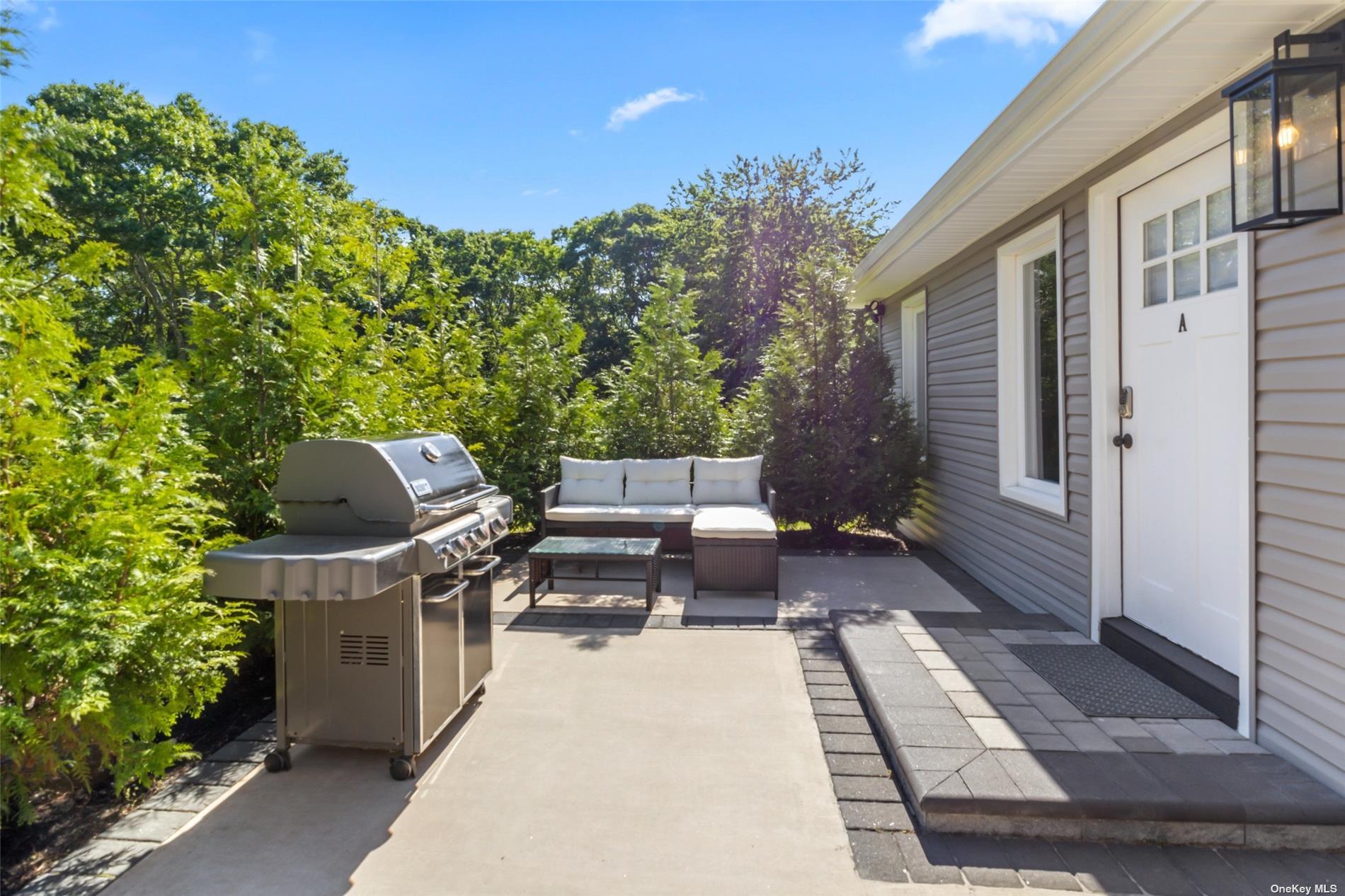 25 Peters Lane A