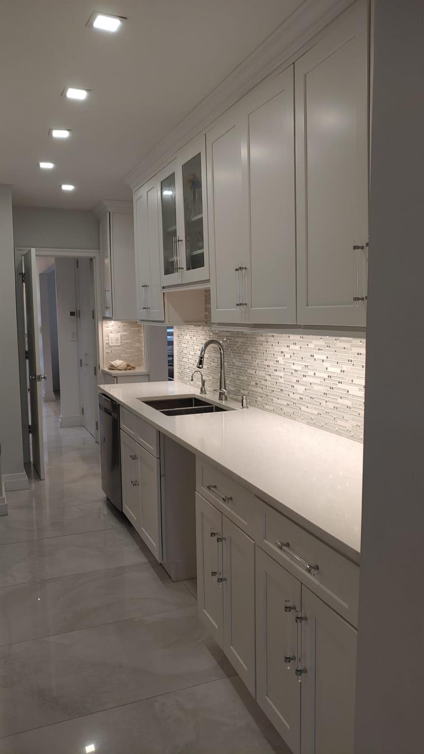 140-21 69th Avenue, Flushing, Florida image 4