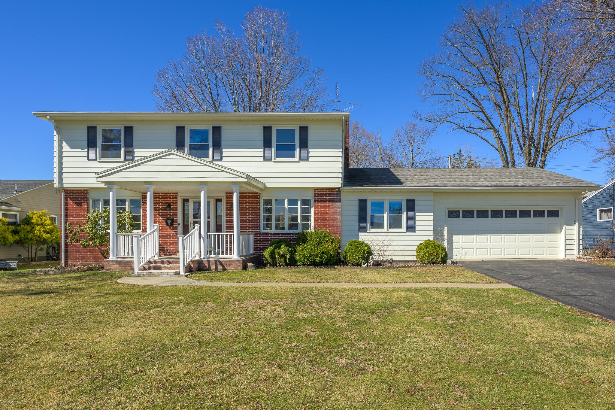 25 Joslen Place, Hudson, New York image 3