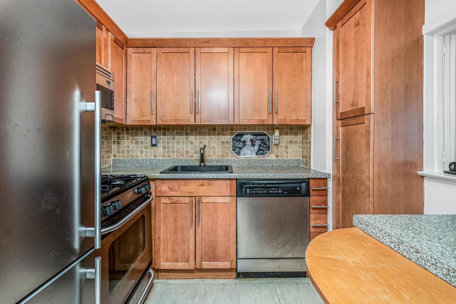 1841 Central Park Avenue #8G, Yonkers, New York image 5