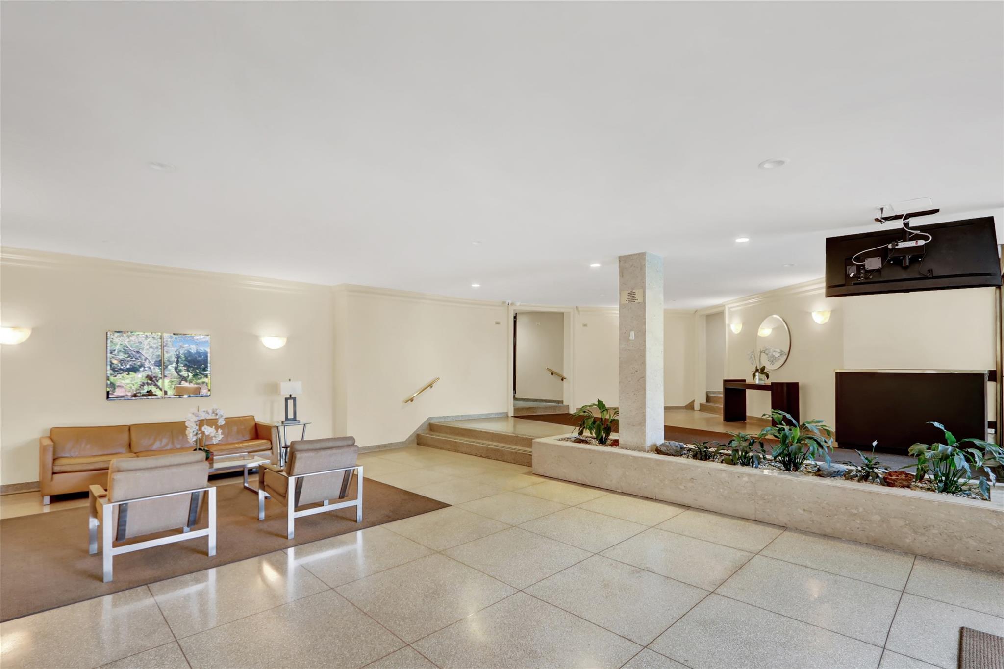 100-25 Queens Boulevard #7MN, Forest Hills, New York image 3