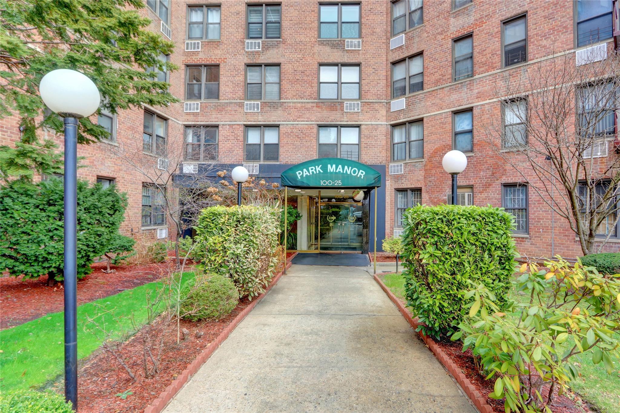 100-25 Queens Boulevard #7MN, Forest Hills, New York image 2