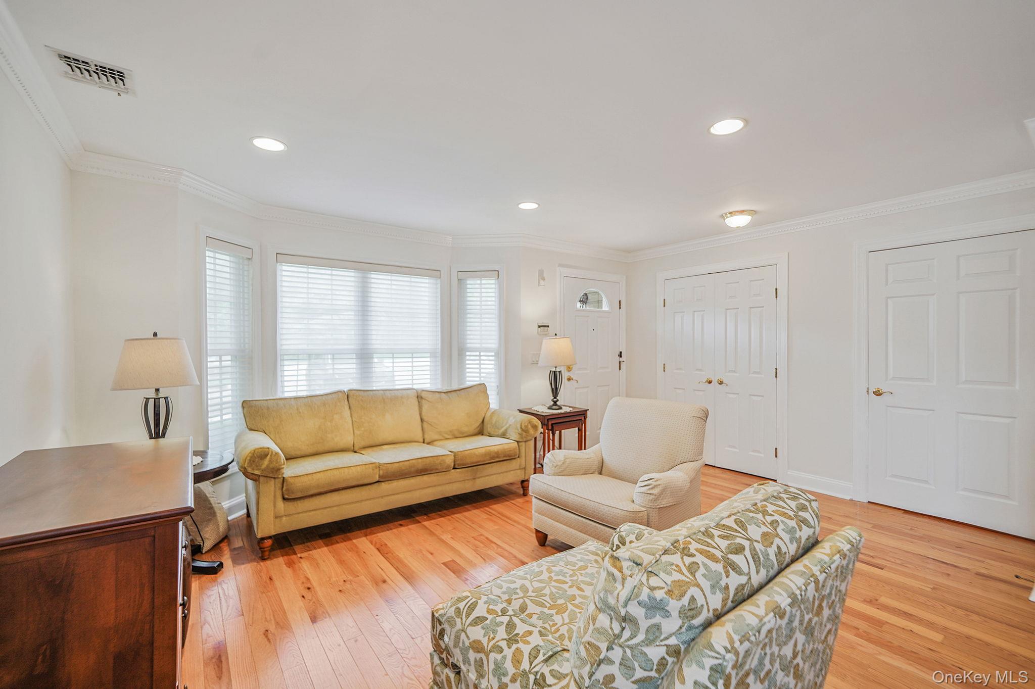 935 Altessa Boulevard