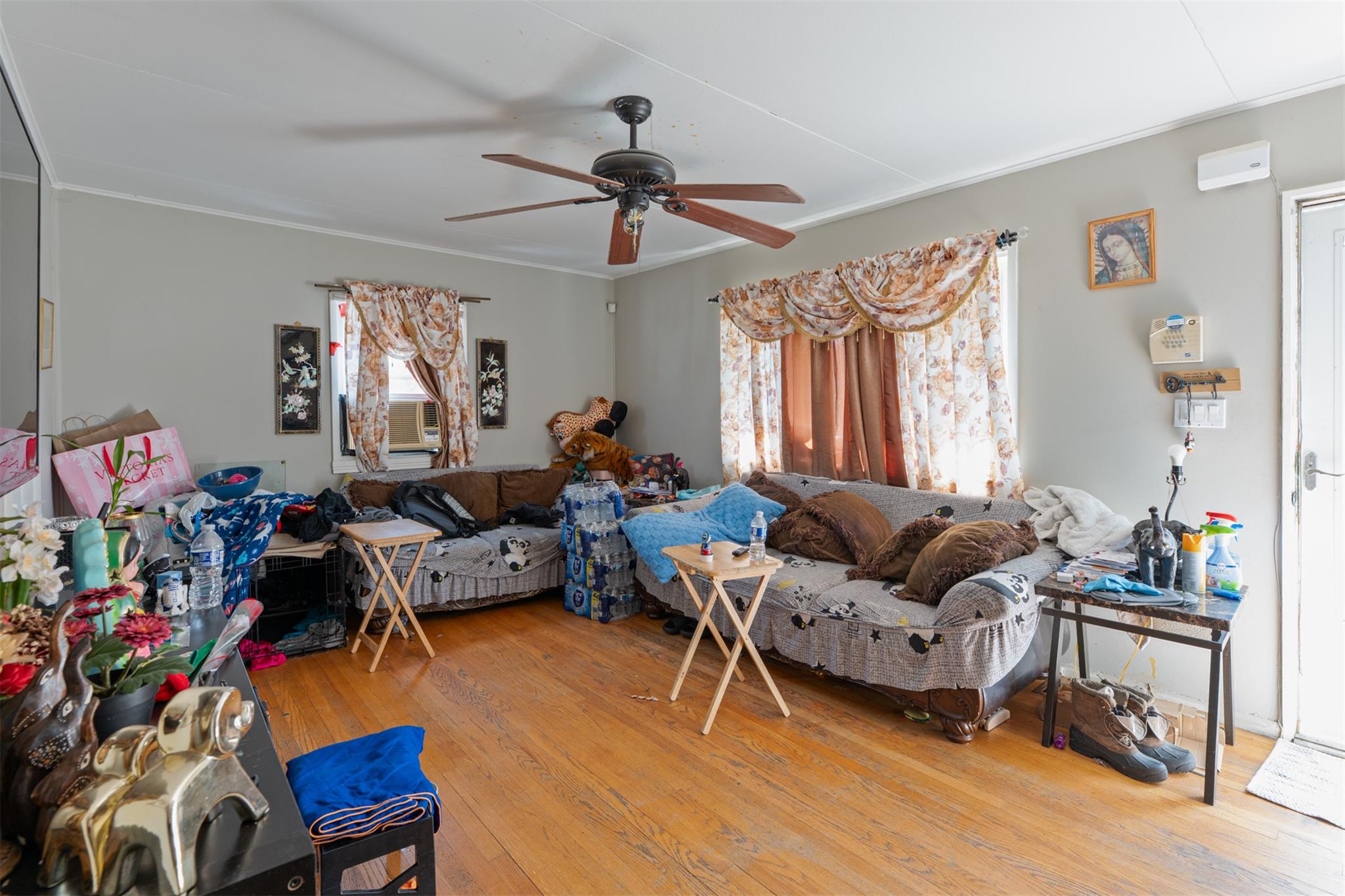 35 Woods Place