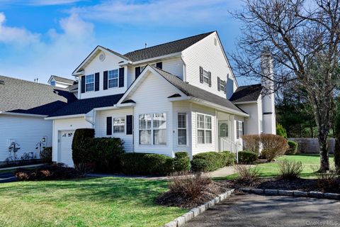 Condo For Sale - 24 Brookville Way<br/> Manorville, NY 11949