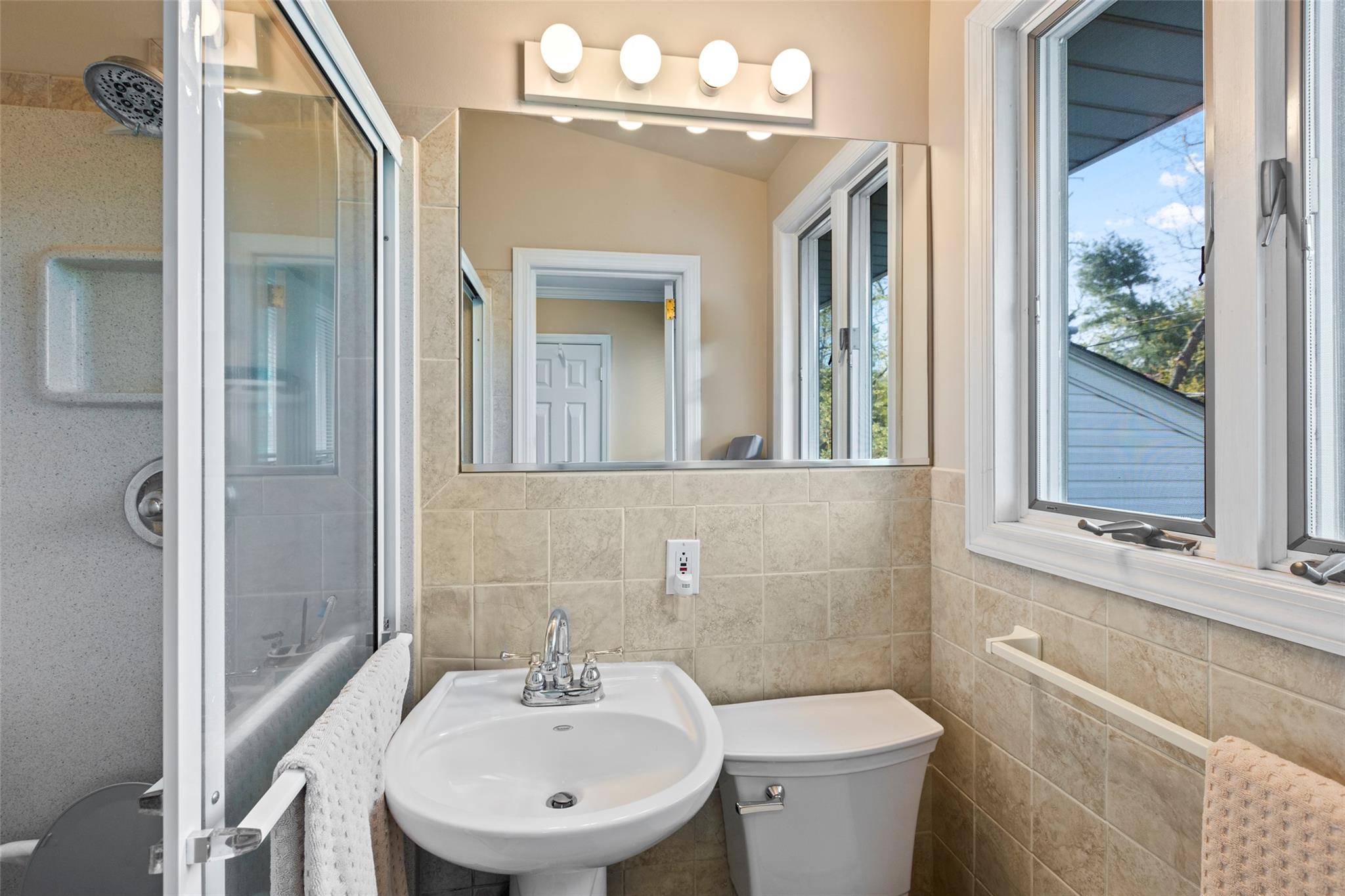 42 Sioux Drive, Commack, New York image 14