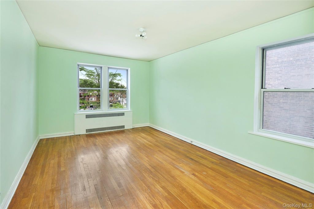 Photo of 7540 Austin Street #5FL, Forest Hills, NY 11375 (MLS # 962564)