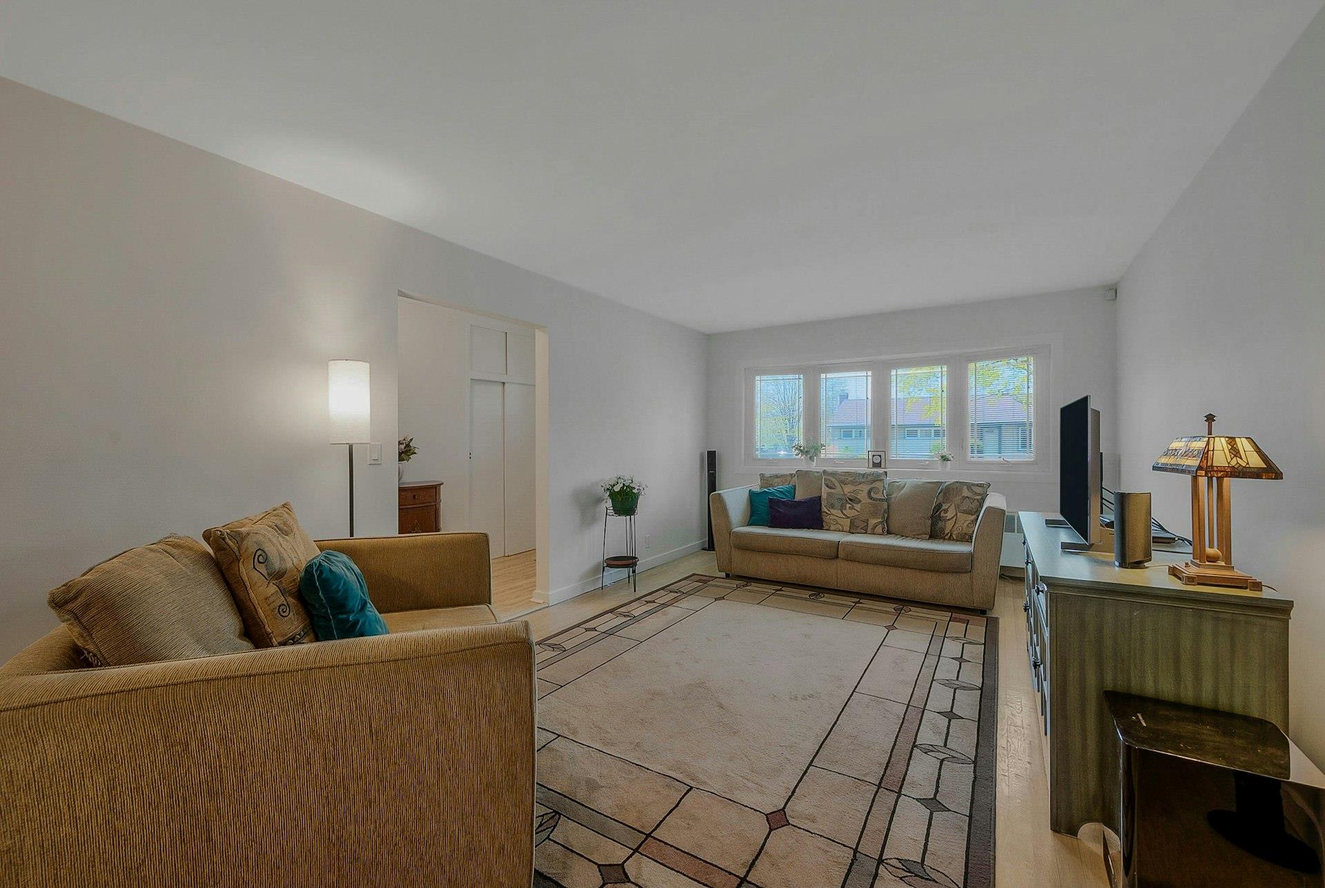 3 Kerry Avenue, Huntington, New York image 4