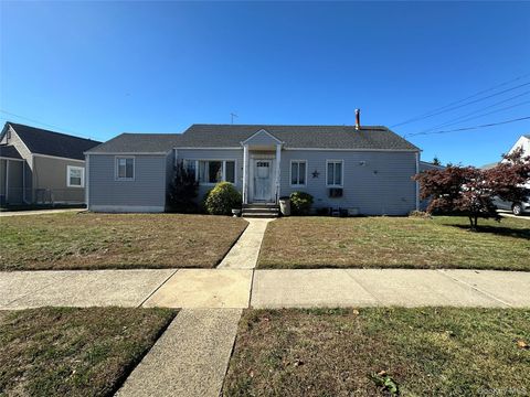 27 Hewlett Point Avenue East Rockaway NY 11518