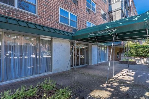 100 Lincoln Avenue Unit 14D, Mineola, NY 11501 - MLS#: 924310