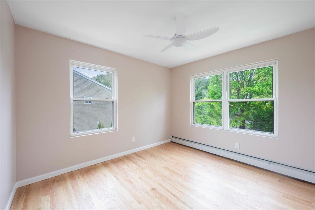 105 Phyllis Drive, Lindenhurst, New York image 14
