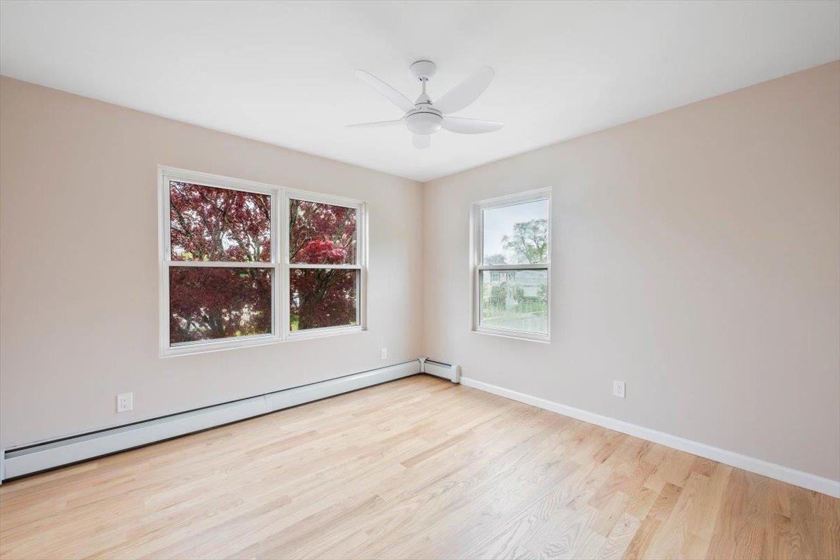 105 Phyllis Drive, Lindenhurst, New York image 15