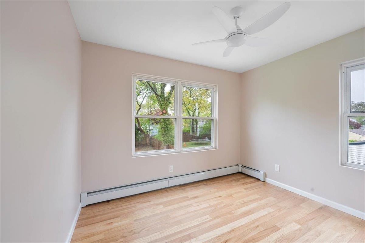 105 Phyllis Drive, Lindenhurst, New York image 17