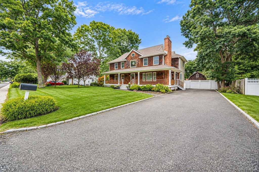 Photo of 17 Mayfield Drive, Mastic Beach, NY 11951 (MLS # 1056496)