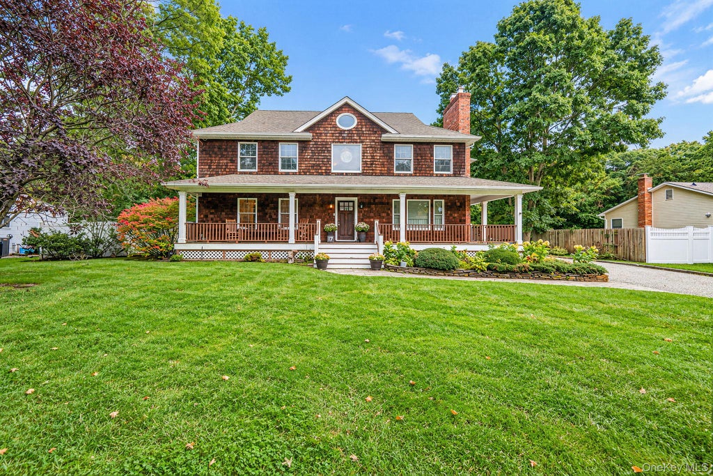 Photo of 17 Mayfield Drive, Mastic Beach, NY 11951 (MLS # 1056496)