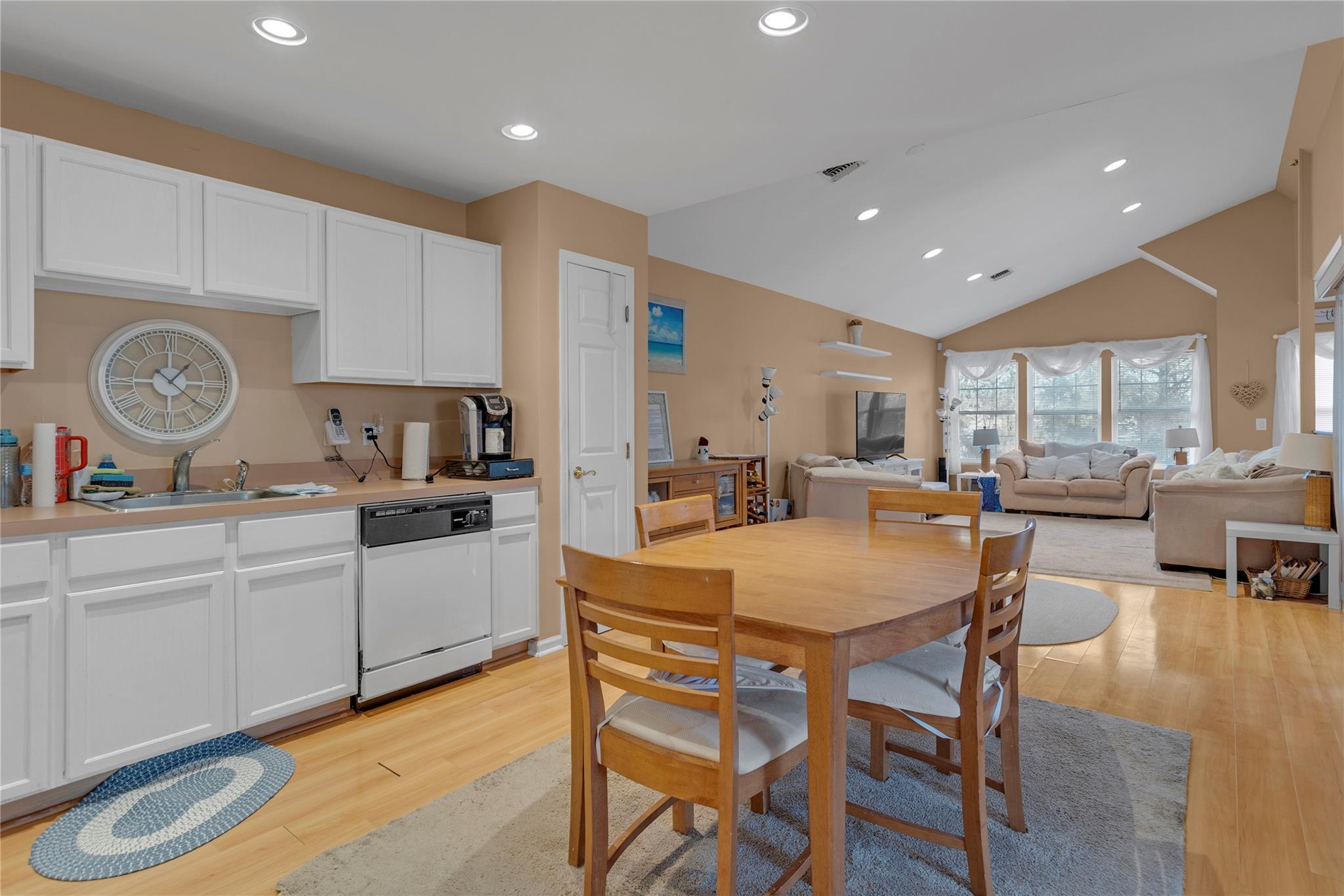 19 Commodore Circle #19, Port Jefferson Station, New York image 5