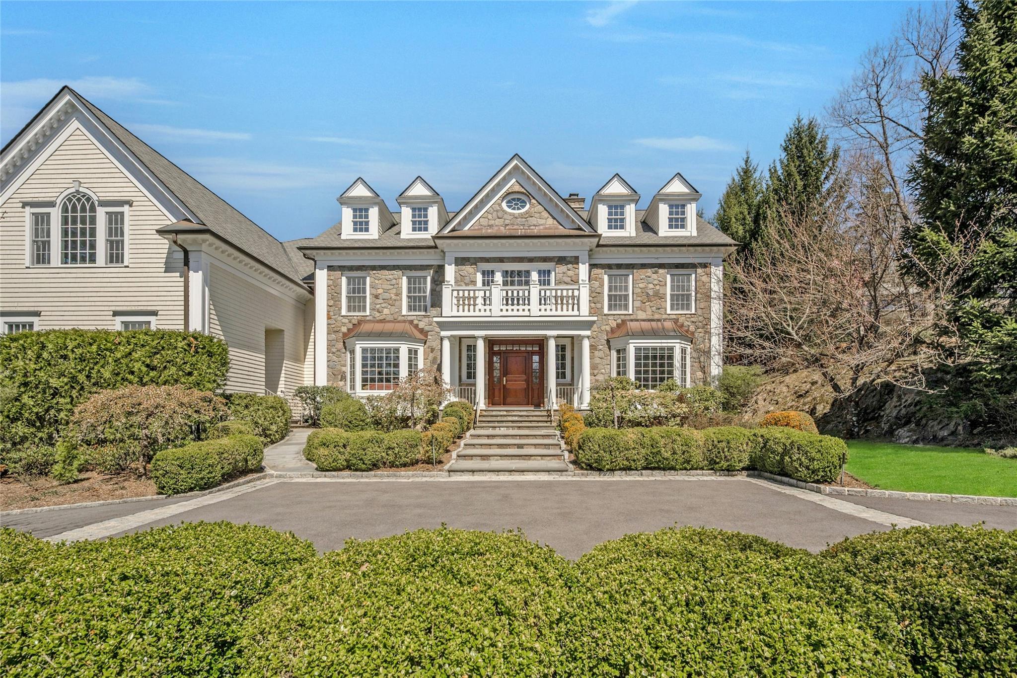 85 Woodlands Road, Harrison, New York image 2