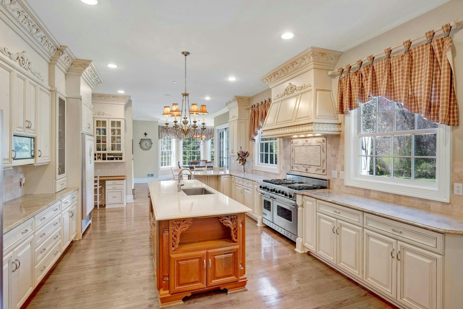 85 Woodlands Road, Harrison, New York image 6