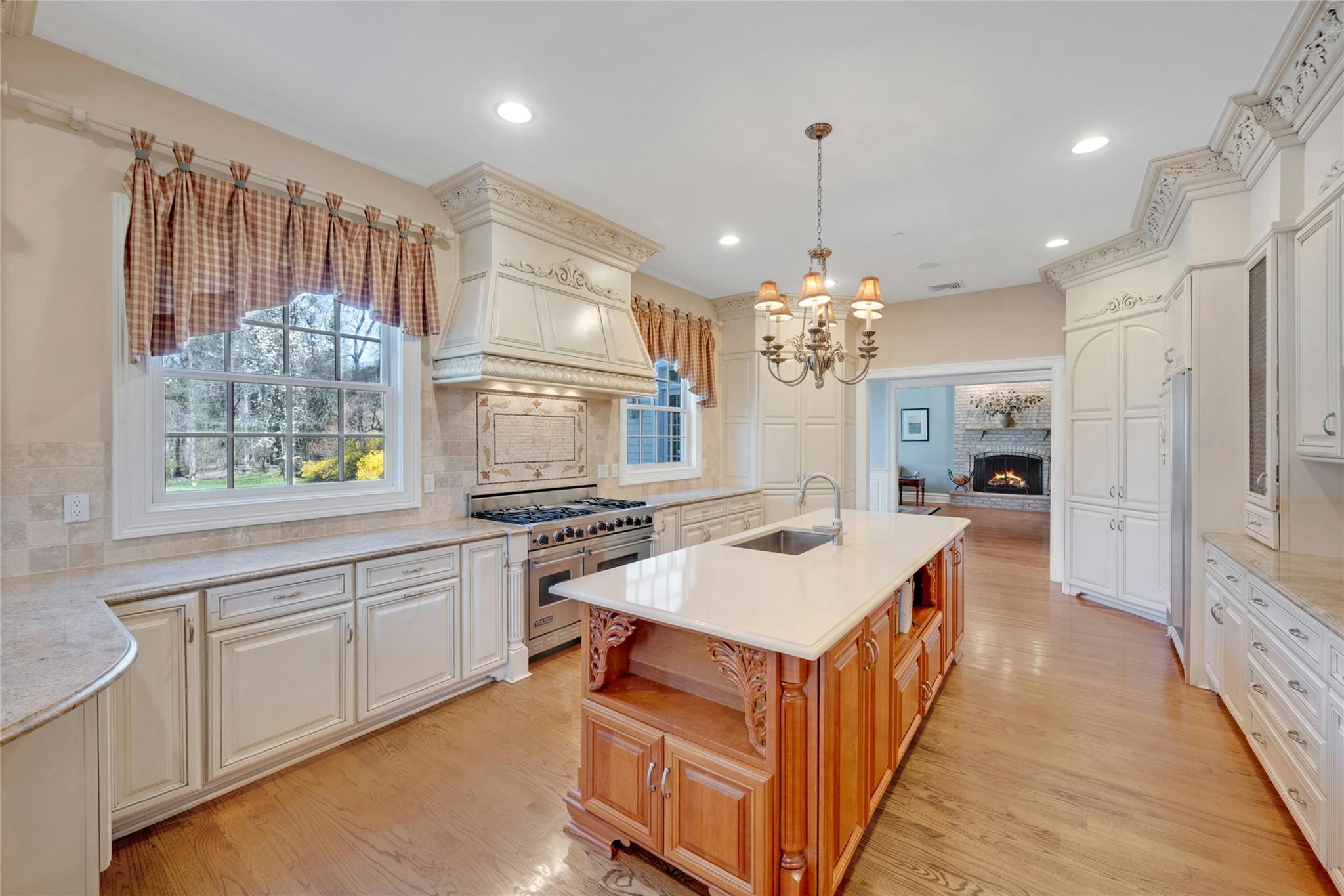 85 Woodlands Road, Harrison, New York image 7