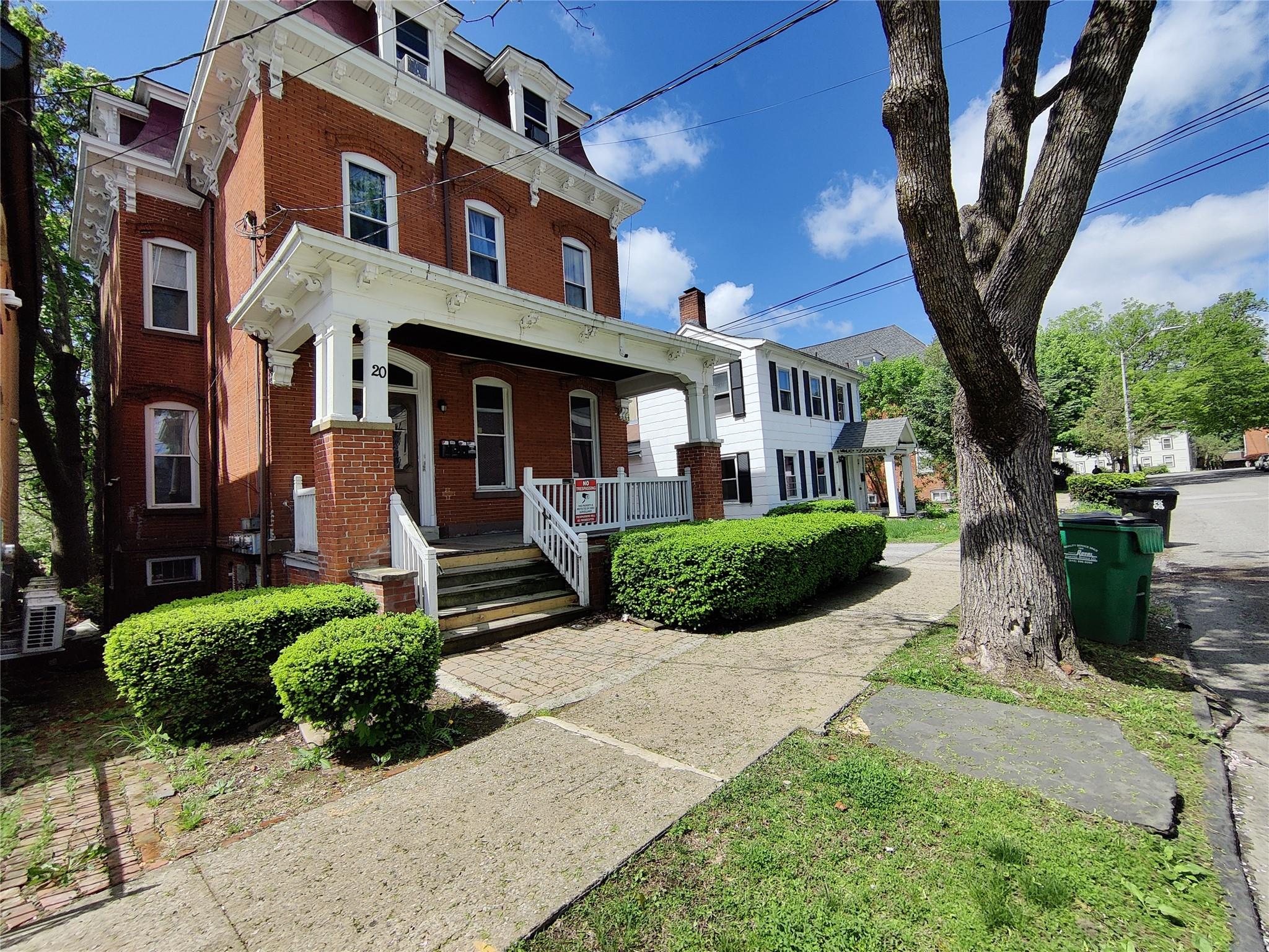 Noxon Street B, Poughkeepsie, New York - 1 Bedrooms  
1 Bathrooms  
4 Rooms - 