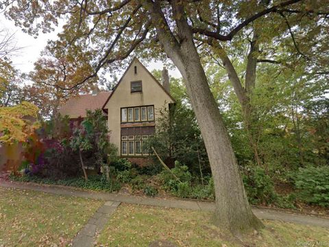 134 (71st)  Continental Avenue Forest Hills NY 11375