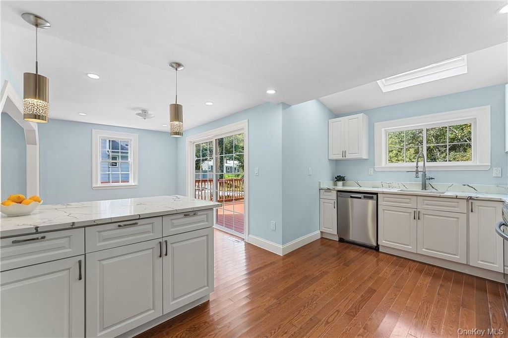 Photo of 58 Whippoorwill Road E, Armonk, NY 10504 (MLS # 956854)