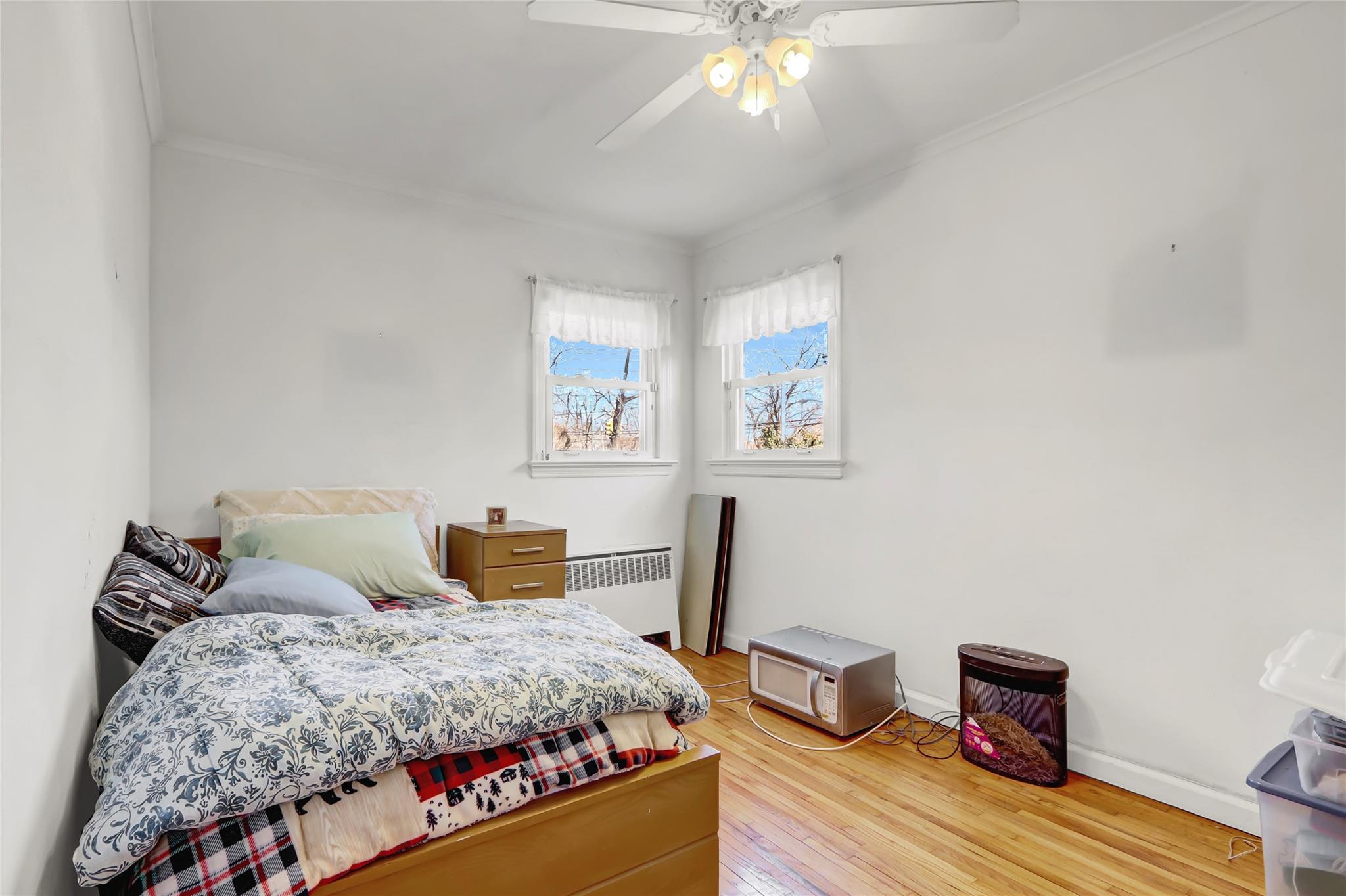 142 Aster Drive, New Hyde Park, New York image 13