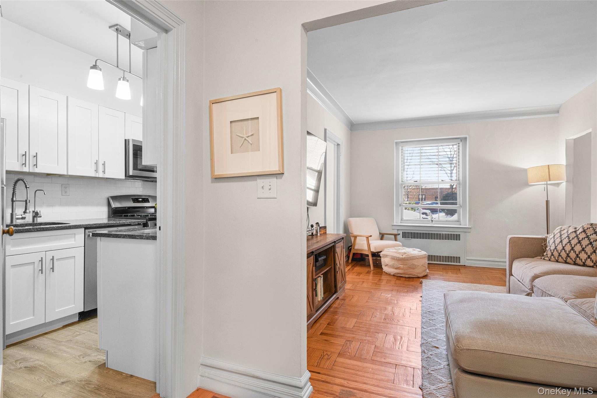 21 N Chatsworth Avenue 2L