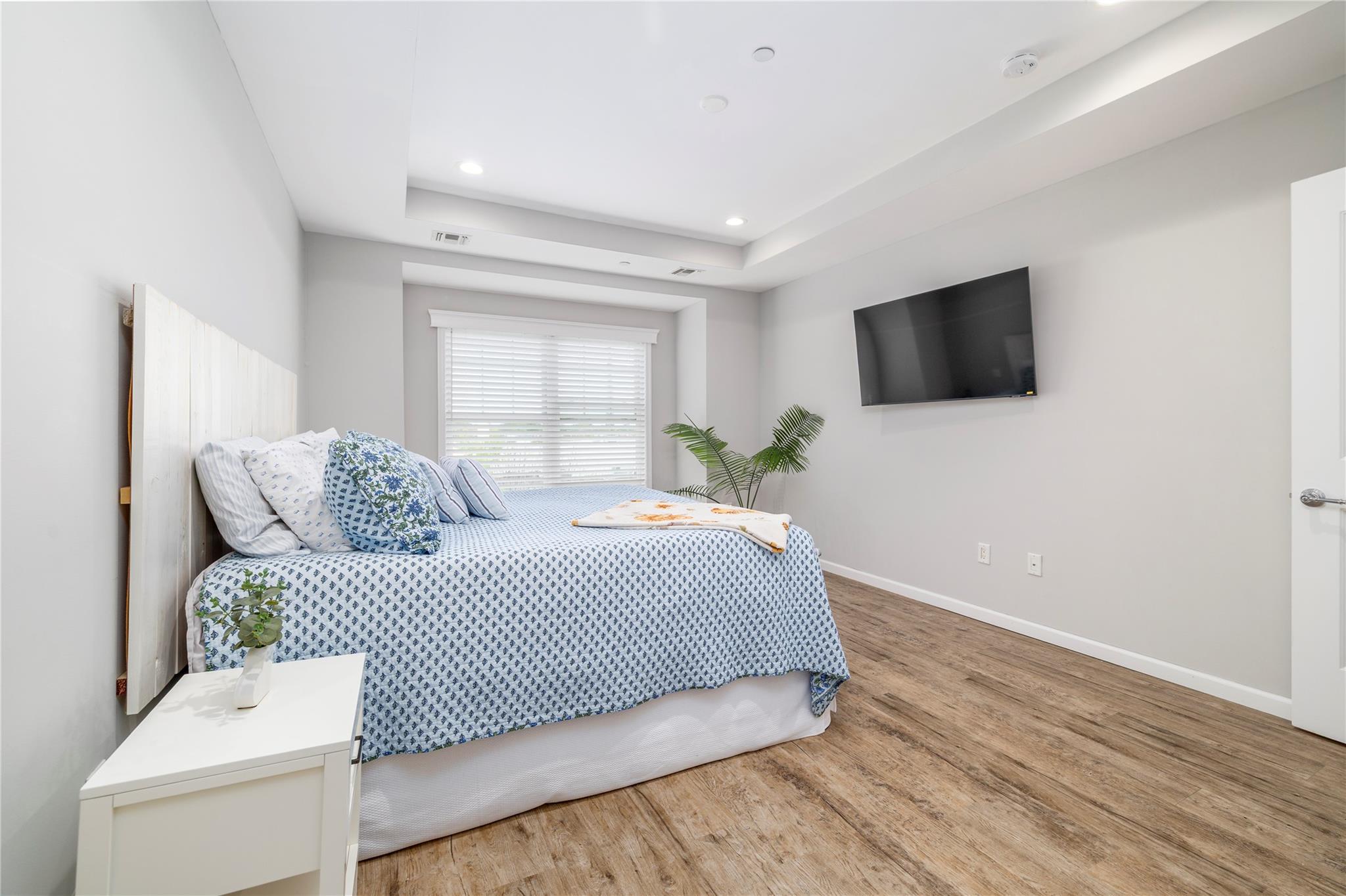 77 Maple Avenue #303, Rockville Centre, New York image 15