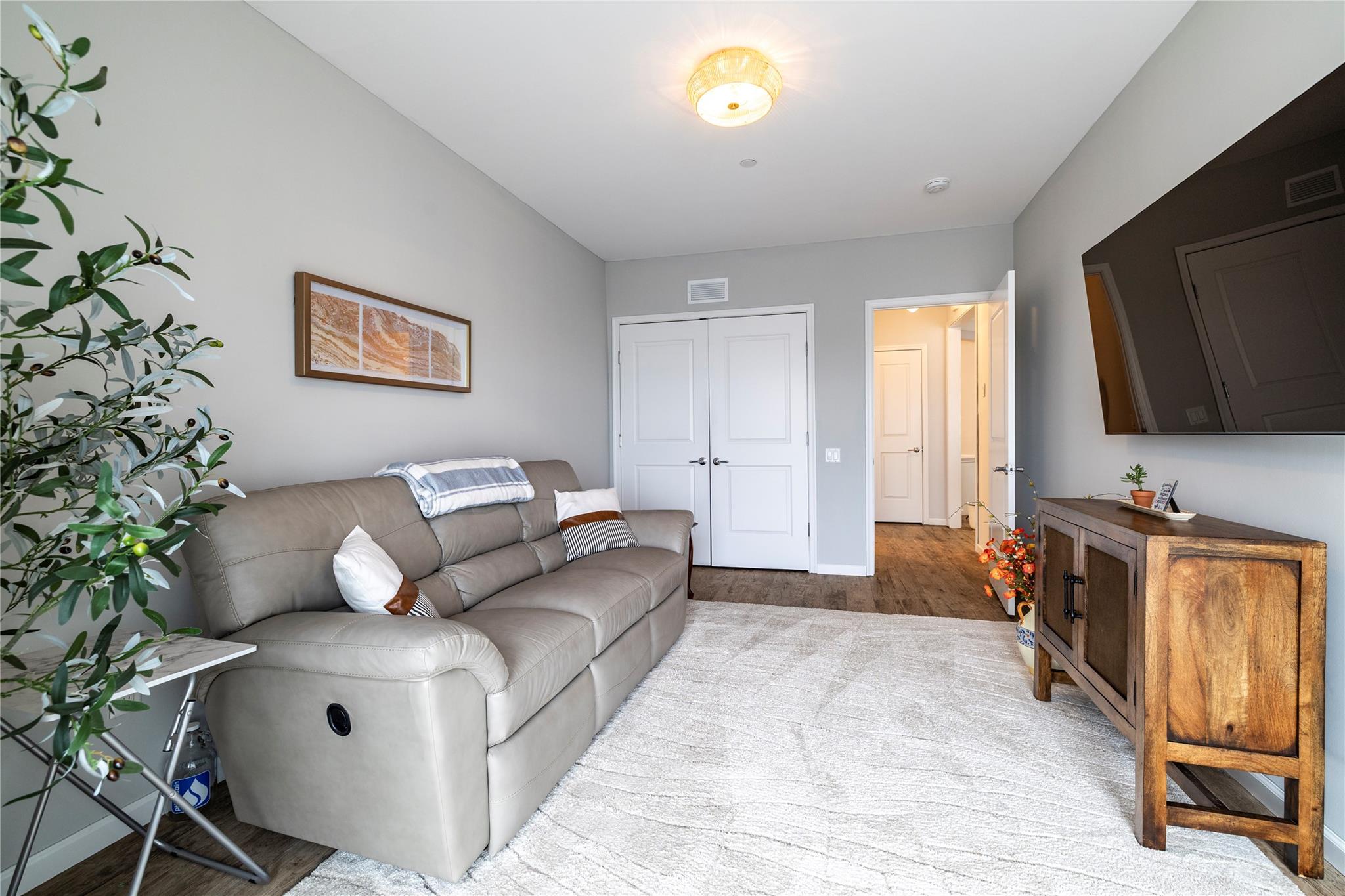 77 Maple Avenue #303, Rockville Centre, New York image 19