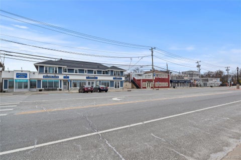 Apartment For Rent - 14 Bayville Avenue #5<br/> Nassau County, Bayville, NY 11709