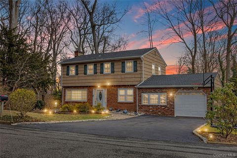 35 High Hills Lane Huntington Station NY 11746