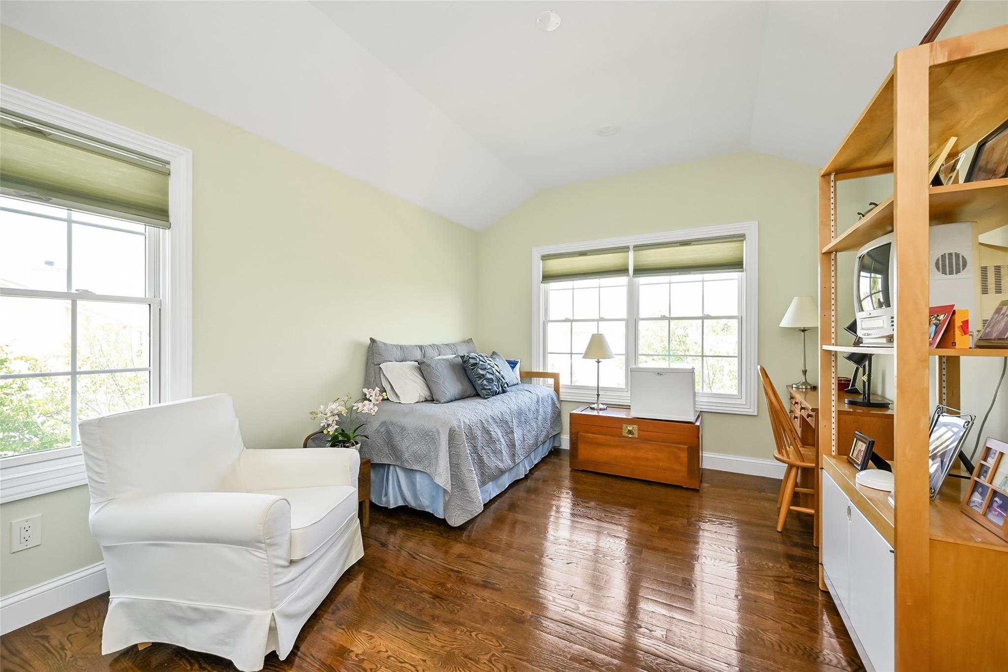 11 Knickerbocker Road, Plainview, New York image 15