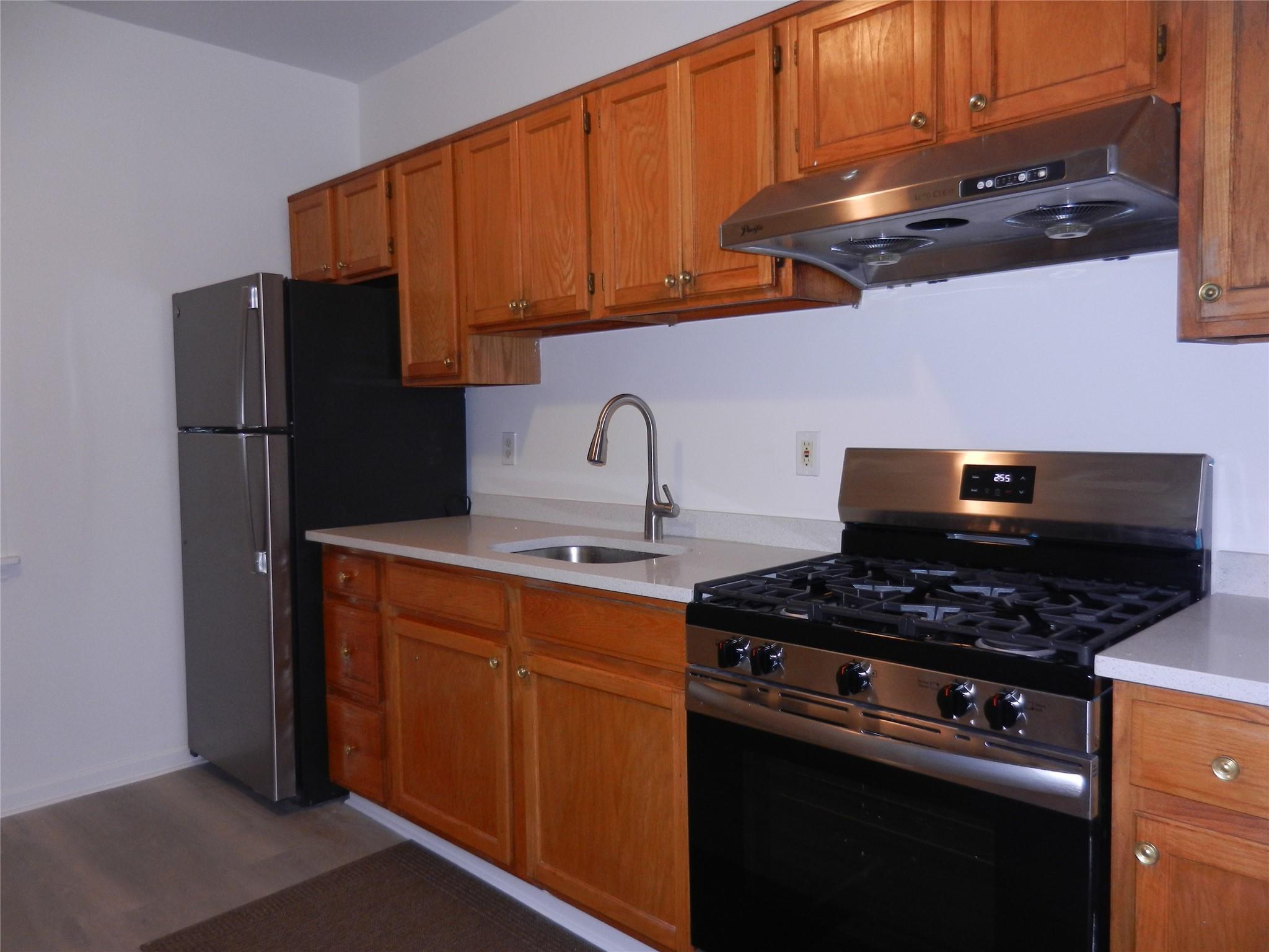 108th Street 2R, Corona, Queens, NY - 2 Bedrooms  
1 Bathrooms - 