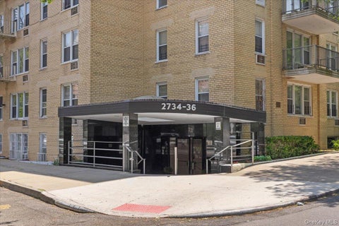 Homes For Sale - 2736 Independence Avenue #2B<br/> Bronx County, Bronx, NY 10463